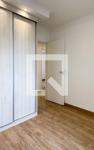 Apartamento para alugar com 130m², 3 quartos e 2 vagas Apartamento para alugar com 130m², 3 quartos e 2 vagasQuarto