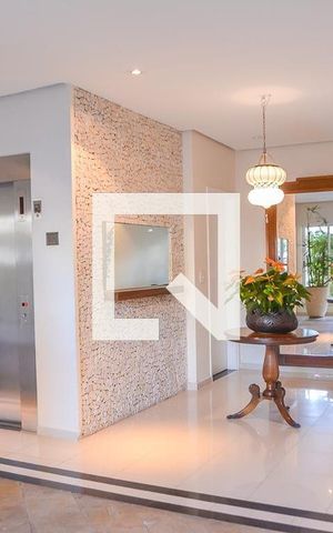 Apartamento para alugar com 130m², 3 quartos e 2 vagas Apartamento para alugar com 130m², 3 quartos e 2 vagasÁrea comum - Hall