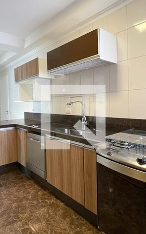 Apartamento para alugar com 130m², 3 quartos e 2 vagas Apartamento para alugar com 130m², 3 quartos e 2 vagasCozinha