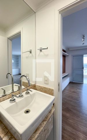 Apartamento para alugar com 130m², 3 quartos e 2 vagas Apartamento para alugar com 130m², 3 quartos e 2 vagasLavabo