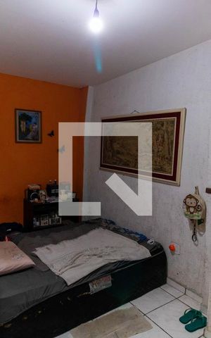 Casa à venda com 30m², 1 quarto e sem vaga Casa à venda com 30m², 1 quarto e sem vagaSala
