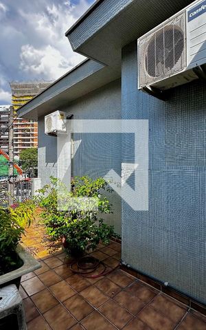 Casa à venda com 220m², 3 quartos e 3 vagas Casa à venda com 220m², 3 quartos e 3 vagasSacada Quarto 3
