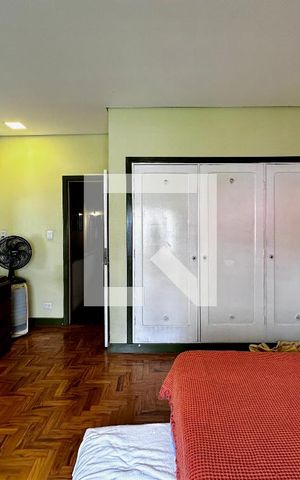 Casa à venda com 220m², 3 quartos e 3 vagas Casa à venda com 220m², 3 quartos e 3 vagasQuarto 1