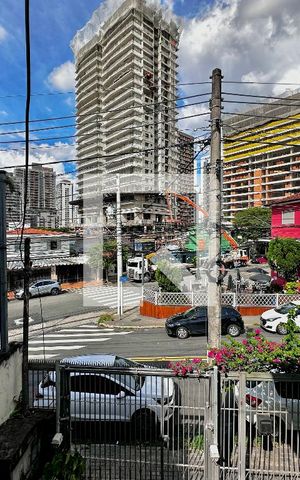 Casa à venda com 220m², 3 quartos e 3 vagas Casa à venda com 220m², 3 quartos e 3 vagasVista Quarto 3