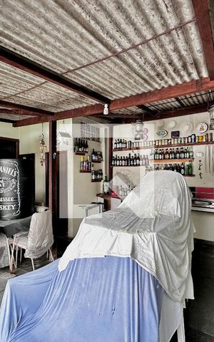 Casa à venda com 220m², 3 quartos e 3 vagas Casa à venda com 220m², 3 quartos e 3 vagasQuintal