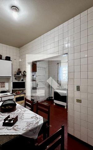 Casa à venda com 220m², 3 quartos e 3 vagas Casa à venda com 220m², 3 quartos e 3 vagasCozinha