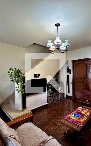 Casa à venda com 220m², 3 quartos e 3 vagas Casa à venda com 220m², 3 quartos e 3 vagasSala