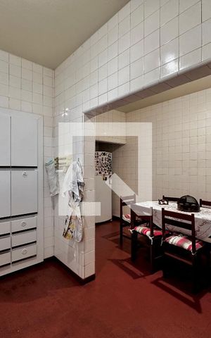 Casa à venda com 220m², 3 quartos e 3 vagas Casa à venda com 220m², 3 quartos e 3 vagasCozinha