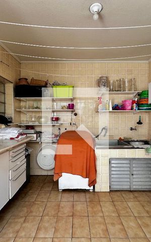 Casa à venda com 220m², 3 quartos e 3 vagas Casa à venda com 220m², 3 quartos e 3 vagasÁrea de Serviço