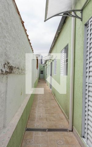 Studio para alugar com 25m², 1 quarto e sem vaga Studio para alugar com 25m², 1 quarto e sem vagaEntrada