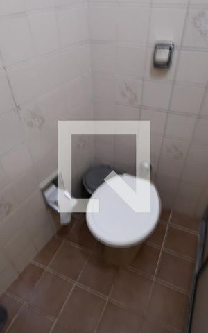 Apartamento à venda com 64m², 2 quartos e sem vagaBanheiro