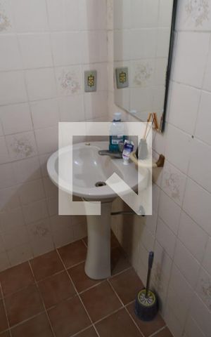 Apartamento à venda com 64m², 2 quartos e sem vagaBanheiro