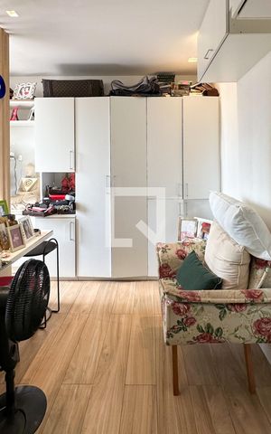Studio à venda com 21m², 1 quarto e sem vaga Studio à venda com 21m², 1 quarto e sem vagaSala/Quarto