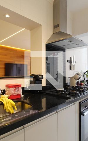 Apartamento à venda com 72m², 2 quartos e 1 vagaCozinha e Área de Serviço