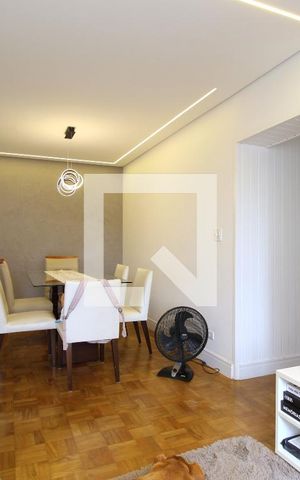 Apartamento à venda com 72m², 2 quartos e 1 vagaSala