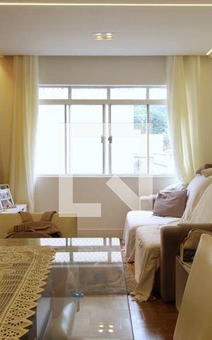 Apartamento à venda com 72m², 2 quartos e 1 vagaSala