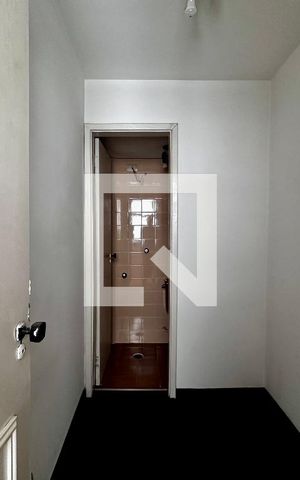 Apartamento à venda com 65m², 2 quartos e 1 vaga Apartamento à venda com 65m², 2 quartos e 1 vagaQuarto de Serviço