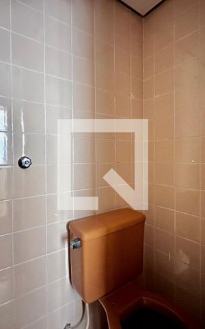 Apartamento à venda com 65m², 2 quartos e 1 vaga Apartamento à venda com 65m², 2 quartos e 1 vagaBanheiro de Serviço