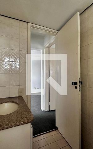Apartamento à venda com 65m², 2 quartos e 1 vaga Apartamento à venda com 65m², 2 quartos e 1 vagaBanheiro