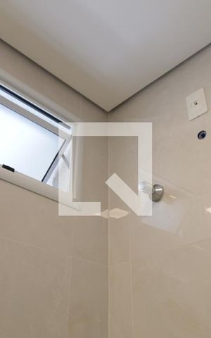Casa para alugar com 150m², 3 quartos e 2 vagasBanheiro da Suite