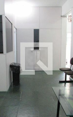 Casa à venda com 944m², 1 quarto e 6 vagas