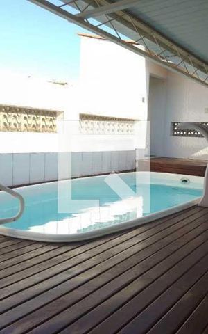 Casa à venda com 163m², 5 quartos e 2 vagas