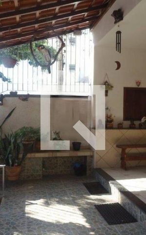 Apartamento à venda com 77m², 2 quartos e sem vaga