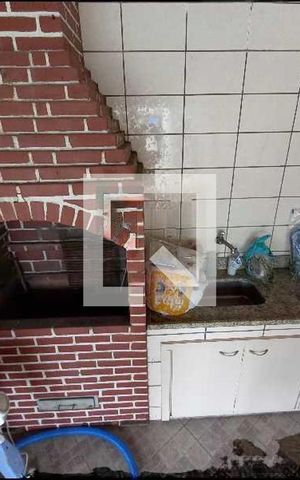 Casa à venda com 220m², 3 quartos e 1 vaga