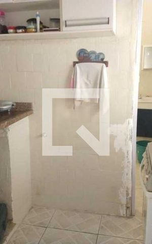Casa à venda com 42m², 3 quartos e sem vaga