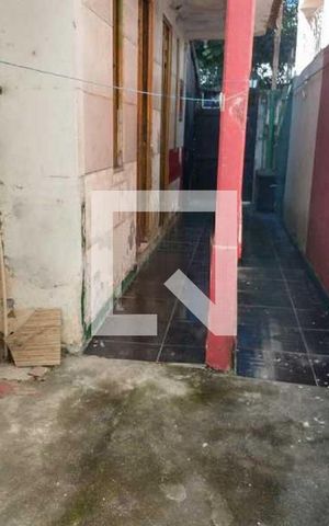 Casa à venda com 42m², 3 quartos e sem vaga