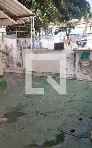 Casa à venda com 42m², 3 quartos e sem vaga