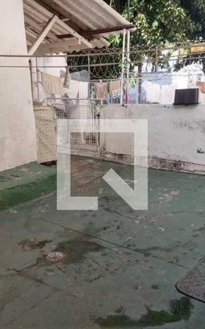 Casa à venda com 42m², 3 quartos e sem vaga