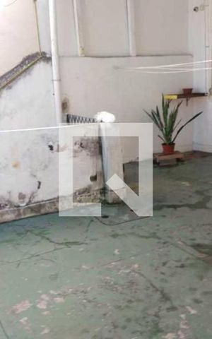 Casa à venda com 42m², 3 quartos e sem vaga