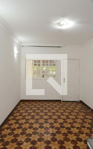 Casa para alugar com 105m², 2 quartos e 1 vagaSala