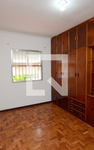 Casa para alugar com 105m², 2 quartos e 1 vagaQuarto 1