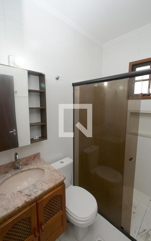 Casa para alugar com 105m², 2 quartos e 1 vagaBanheiro