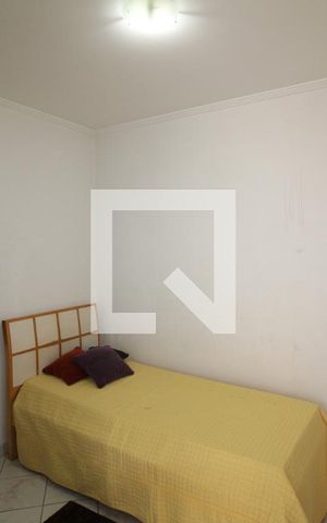 Casa à venda com 419m², 5 quartos e 6 vagasEdícula - Quarto 2