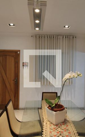 Casa à venda com 419m², 5 quartos e 6 vagasSala
