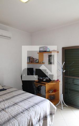 Casa à venda com 419m², 5 quartos e 6 vagasQuarto 4