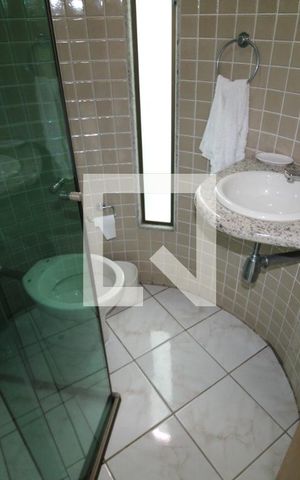 Casa à venda com 419m², 5 quartos e 6 vagasEdícula - Banheiro 1