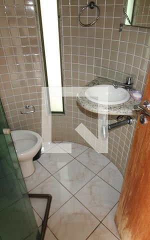 Casa à venda com 419m², 5 quartos e 6 vagasEdícula - Banheiro 2