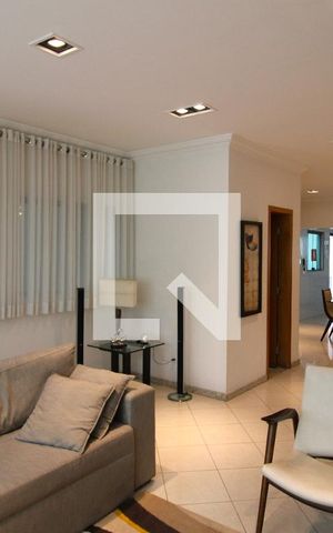 Casa à venda com 419m², 5 quartos e 6 vagasSala