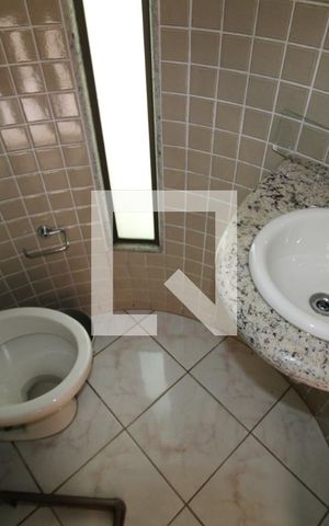 Casa à venda com 419m², 5 quartos e 6 vagasEdícula - Banheiro 2