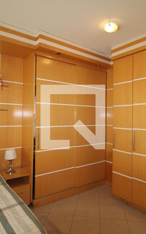 Casa à venda com 419m², 5 quartos e 6 vagasQuarto 2