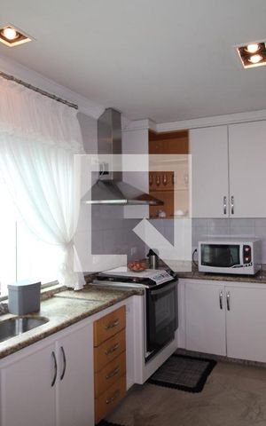 Casa à venda com 419m², 5 quartos e 6 vagasCozinha