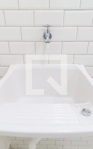 Apartamento para alugar com 30m², 1 quarto e sem vaga Apartamento para alugar com 30m², 1 quarto e sem vagaCozinha / Área de serviço