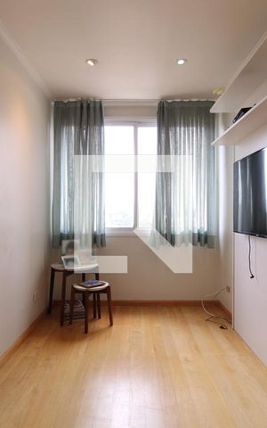 Apartamento para alugar com 74m², 2 quartos e sem vagaSala