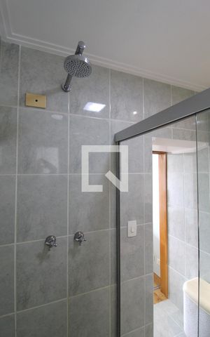 Apartamento para alugar com 74m², 2 quartos e sem vagaBanheiro da Suíte