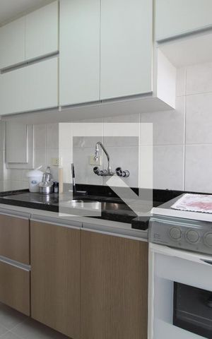 Apartamento para alugar com 74m², 2 quartos e sem vagaCozinha e Área de Serviço