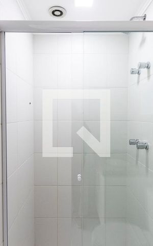 Apartamento à venda com 62m², 2 quartos e 1 vaga Apartamento à venda com 62m², 2 quartos e 1 vagaBanheiro